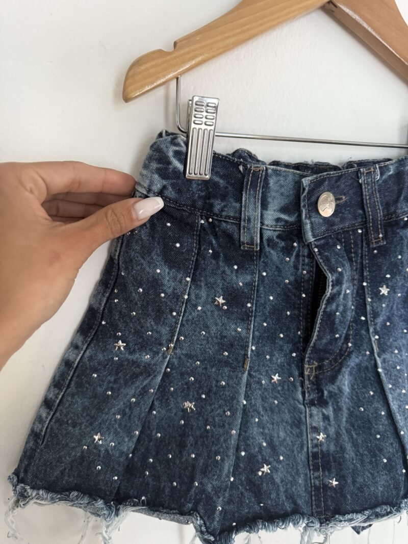 Short pollera tableada con strass