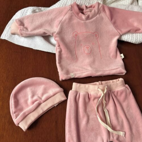 Conjunto plush liviano