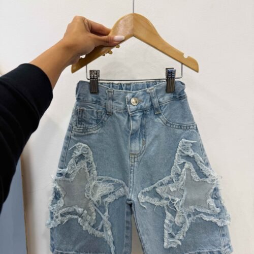 Bermuda baggy con estrellas