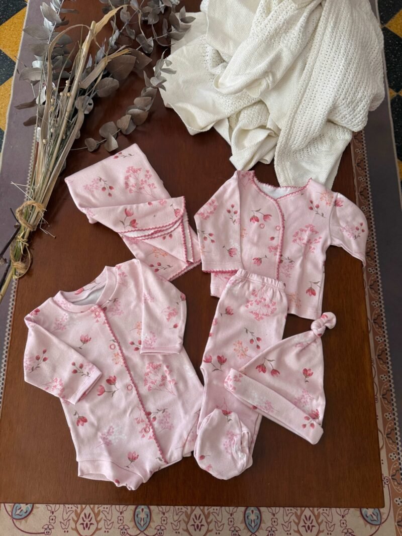 Ajuar 100% algodón floreado