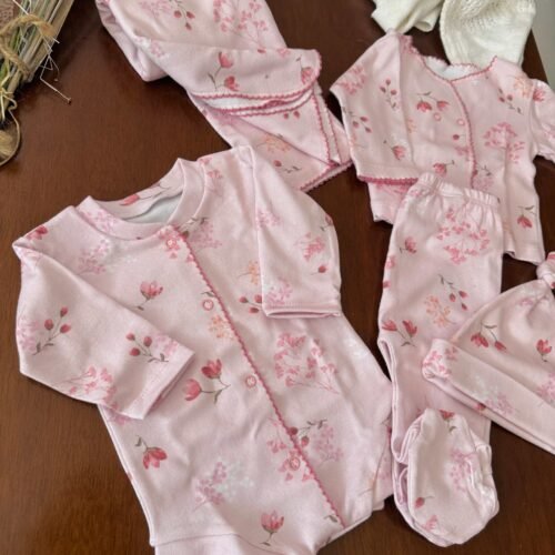 Ajuar 100% algodón floreado