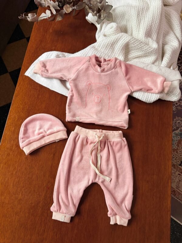 Conjunto plush liviano