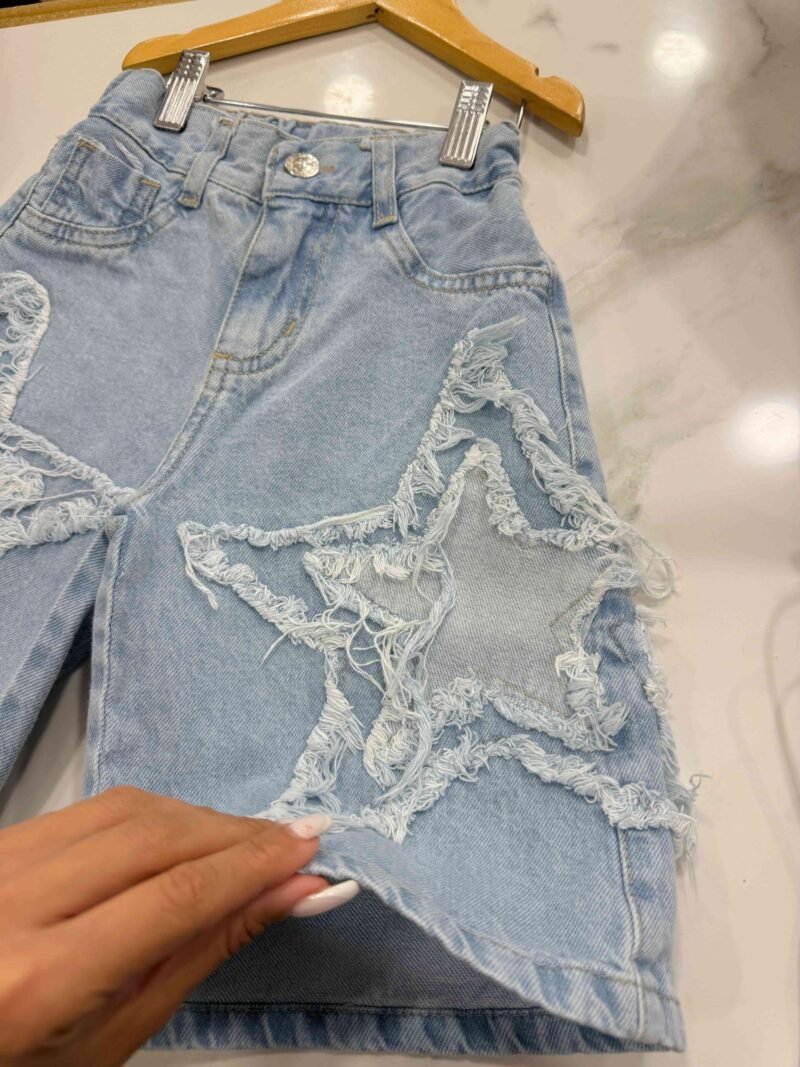 Bermuda baggy con estrellas