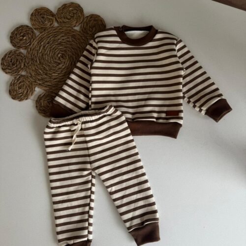 CONJUNTO RAYADO BUZO Y PANTALON