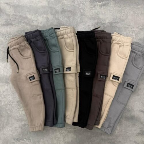 1 JOGGING CARGO CON PUÑO FRISADO