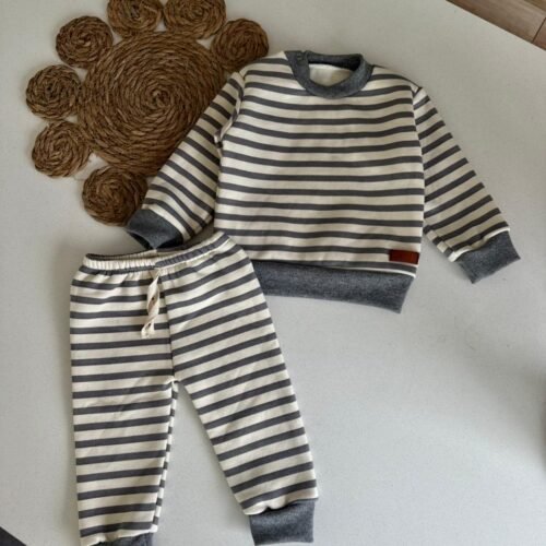 CONJUNTO RAYADO BUZO Y PANTALON