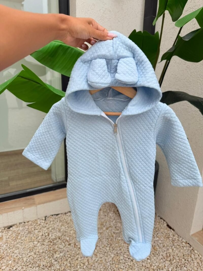 ENTERO MATELASSE CON CAPUCHA CON OREJITAS