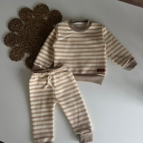 CONJUNTO RAYADO BUZO Y PANTALON