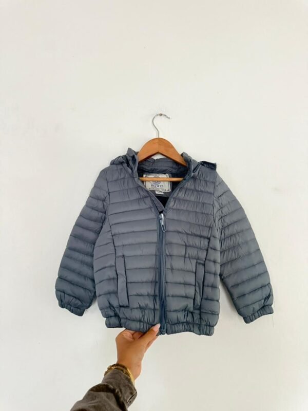 3 CAMPERA IMPERMEABLE IMPORTADA
