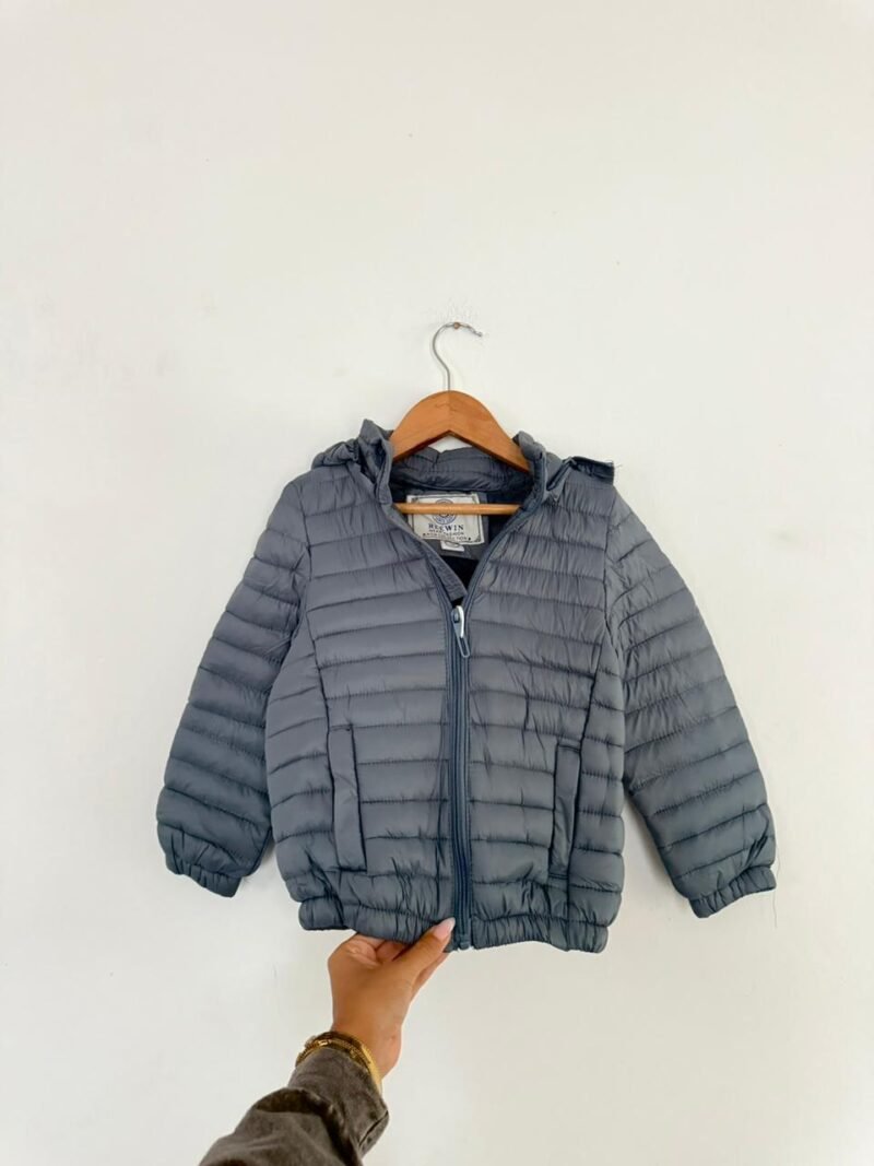 CAMPERA IMPERMEABLE IMPORTADA