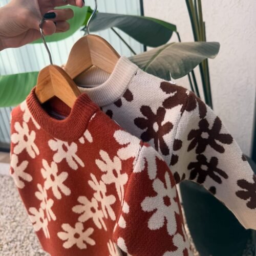 SWEATER IMPORTADO FLOR CUELLO REDONDO