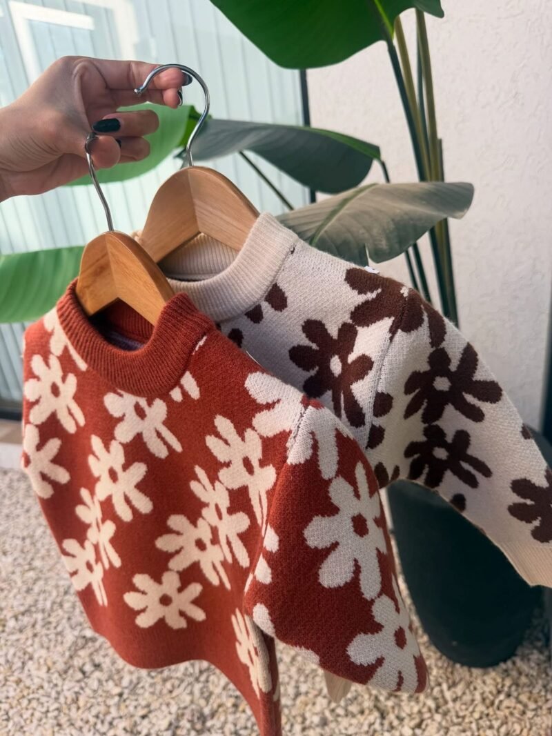 SWEATER IMPORTADO FLOR CUELLO REDONDO