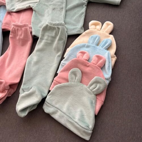 6 CONJUNTO PLUSH 3 PIEZAS