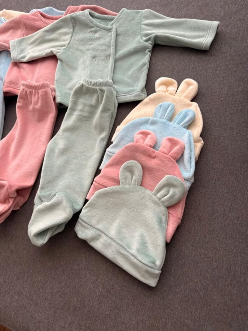 6 CONJUNTO PLUSH 3 PIEZAS