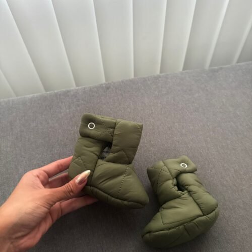 BOTAS IMPERMEABLES CON CORDERITO POR DENTRO