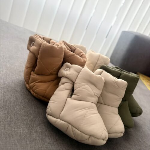 BOTAS IMPERMEABLES CON CORDERITO POR DENTRO