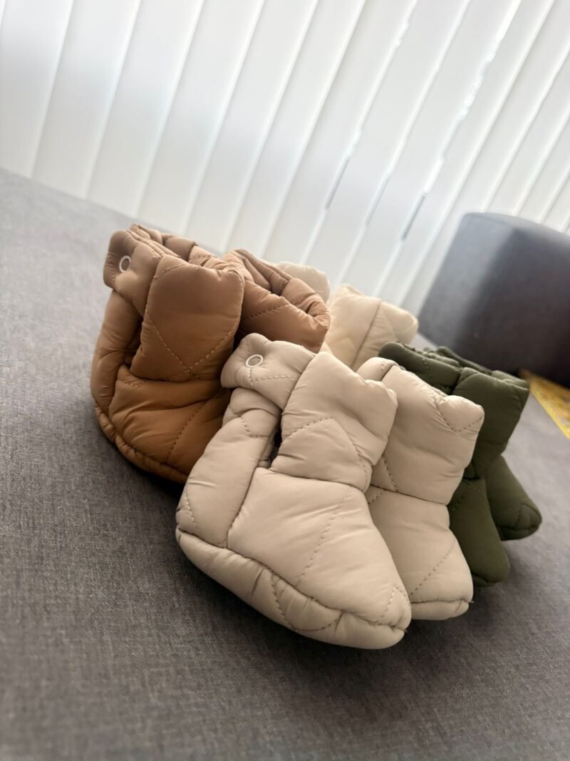 BOTAS IMPERMEABLES CON CORDERITO POR DENTRO