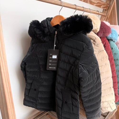 WhatsApp Image 2026-07-18 at 6.55.14 PM (2) CAMPERA IMPORTADA PLUMA Y PIEL