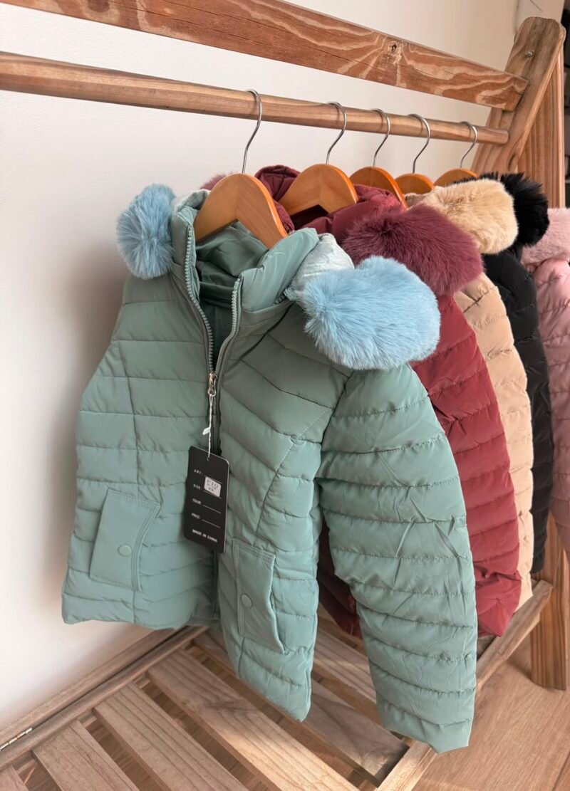 WhatsApp Image 2026-07-18 at 6.55.14 PM CAMPERA IMPORTADA PLUMA Y PIEL