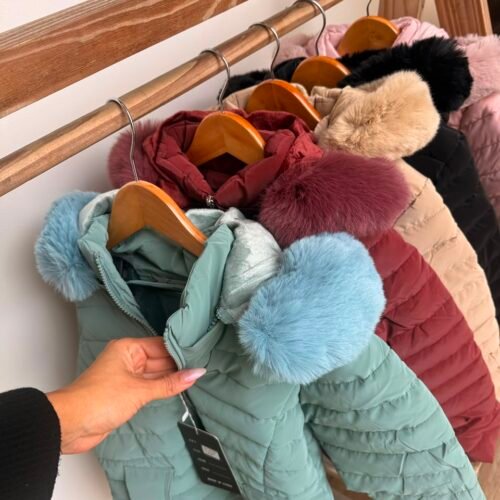WhatsApp Image 2026-07-18 at 6.55.15 PM (1) CAMPERA IMPORTADA PLUMA Y PIEL