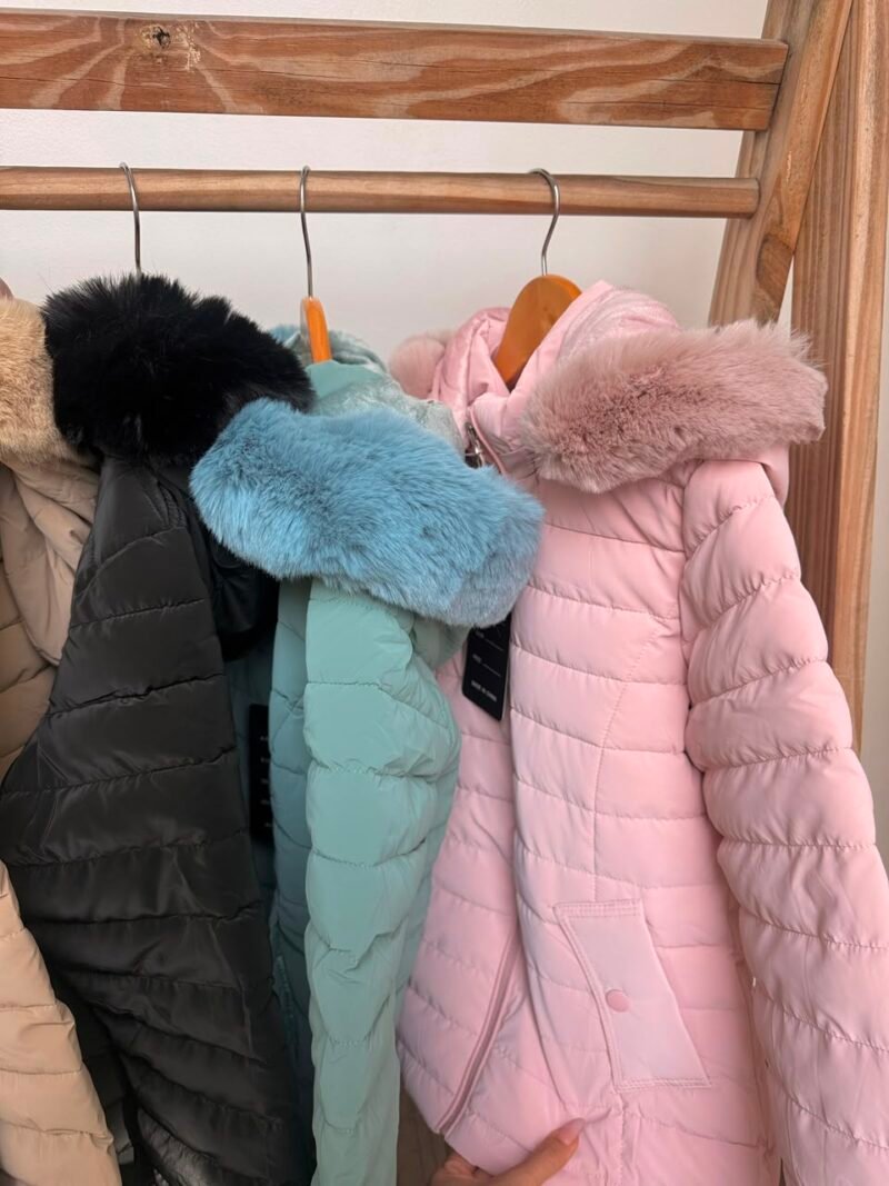 WhatsApp Image 2026-07-18 at 6.55.16 PM CAMPERA IMPORTADA PLUMA Y PIEL