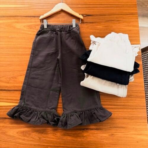 WhatsApp Image 2026-07-24 at 6.54.00 PM (1) PANTALON GABARDINA CON VOLADO